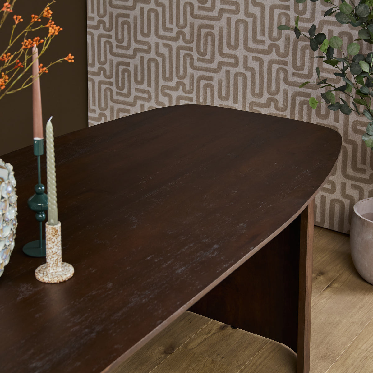 Dining Table – Brown Surface, Mango Wood Material, Rectangular Design – Maré | Starfurn
