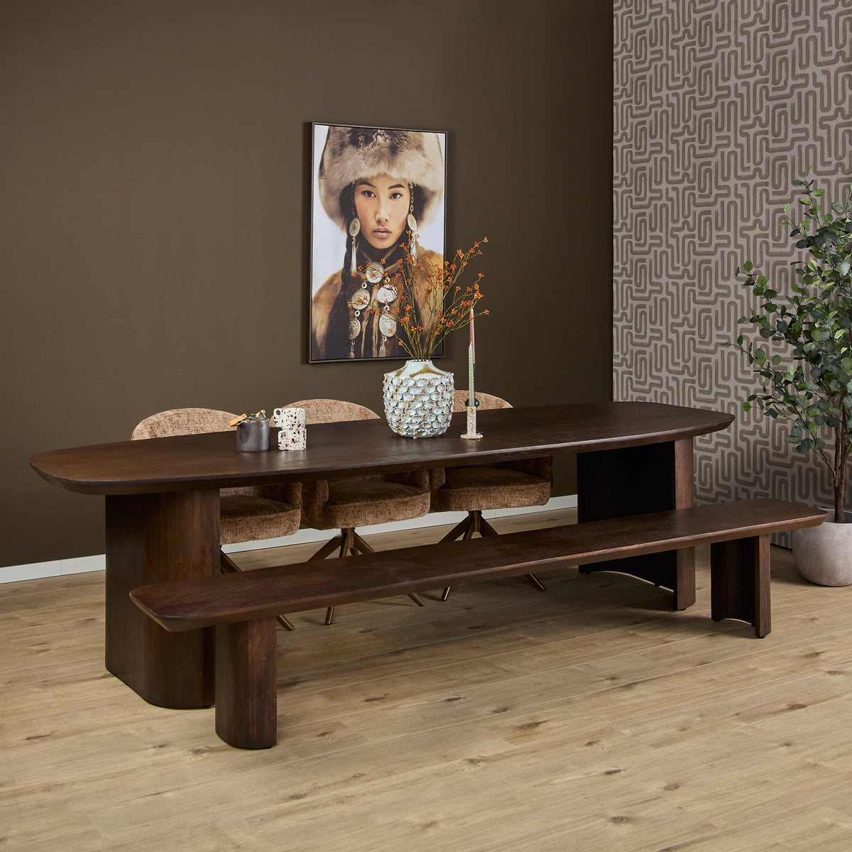 Dining Table – Brown Surface, Mango Wood Material, Rectangular Design – Maré | Starfurn