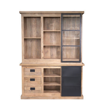 Vitrinenschrank – Mangoholz, Holzstreifen, Metalltüren – Noa | Starfurn