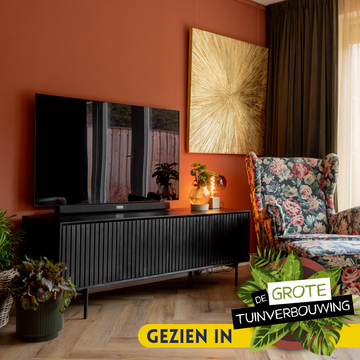 TV-Möbel - Schwarzes Mangoholz, Vertikale Lamellenfront, Schwarzes Metallgestell, 165 cm – Madison | Starfurn