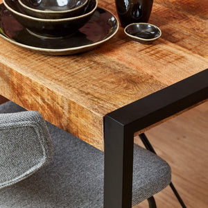 Esszimmertisch - Mangoholz Natur, U Gestell, Schwarz Metall, 140 cm – Boaz | Starfurn