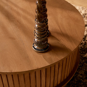 Couchtisch – Rundes Design, Mangoholz Tischplatte, Metallgestell – Madison | Starfurn