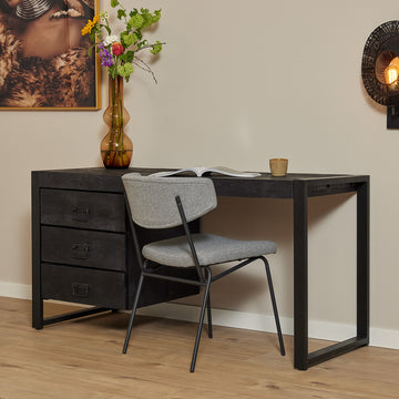 Schreibtisch - Mangoholz Schwarz, Drei Schubladen, Metallgestell, 145 cm – Boaz | Starfurn