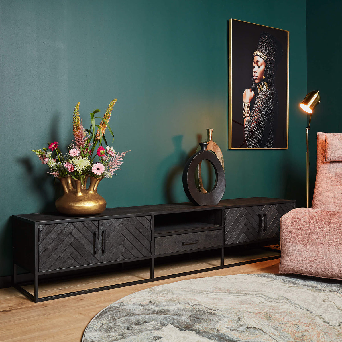 TV Unit – Herringbone Pattern, Sandblasted Mango Wood, Metal Frame – New York | Starfurn