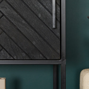 Bookshelf – Sandblasted Mango Wood, Herringbone Pattern, Black Lacquer Finish & Metal Frame – New York | Starfurn