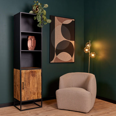 Vitrinenschrank – Mangoholz Tür, Metall Rahmen, Offene Regalböden, 50 cm – Oakland | Starfurn