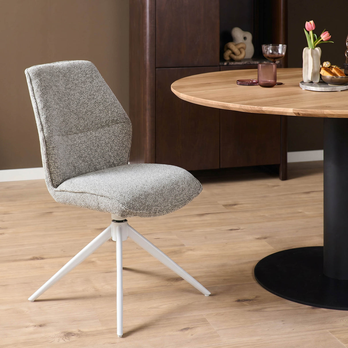 Esszimmerstuhl – Stoff Polsterung, Drehfunktion Metallgestell, Beige Farbe - Hera | Starfurn