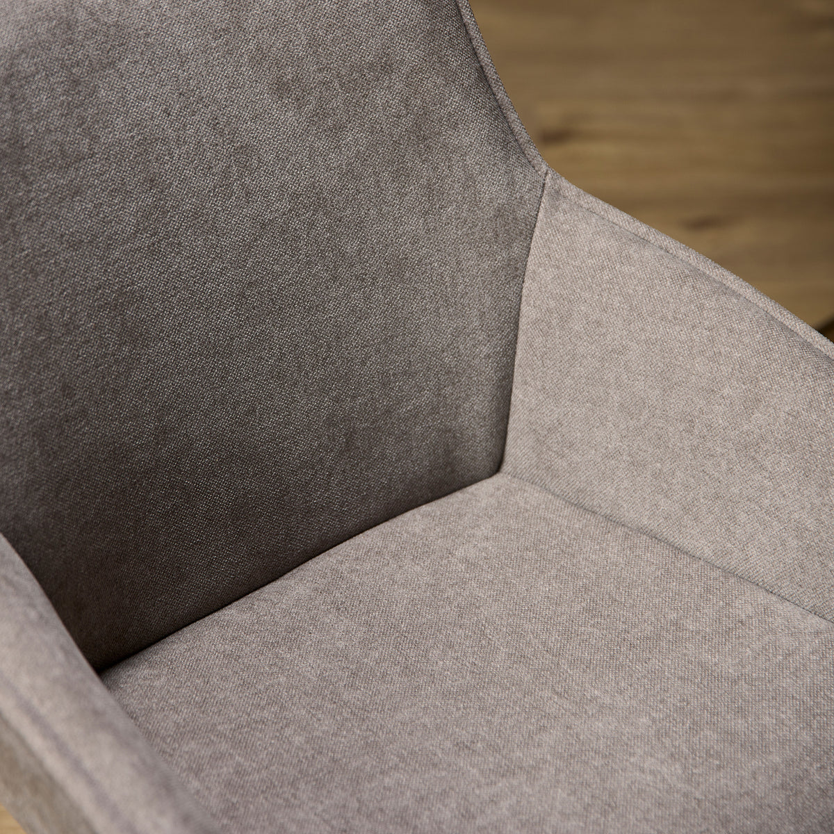 Dining Chair - Swivel Function, Taupe Fabric, Light Metal Frame, Comfort Upholstery - Mees | Starfurn