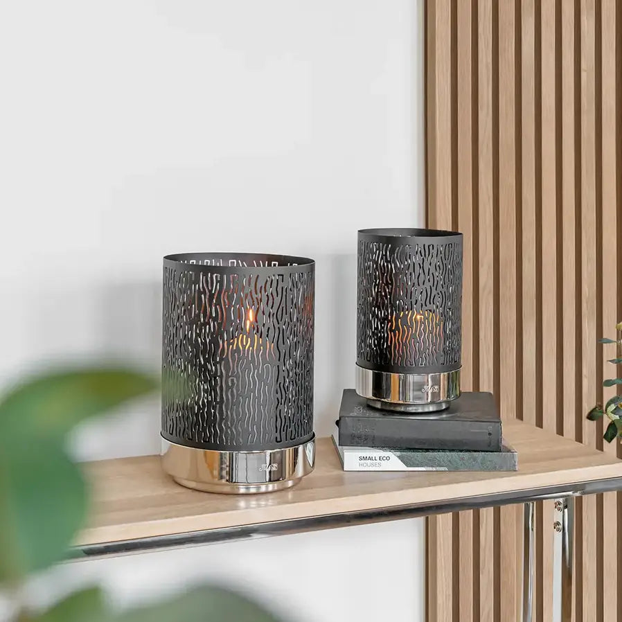 Windlicht – Schwarze Optik, Modernes Design, Pulverbeschichtet - Marian | Fink Living