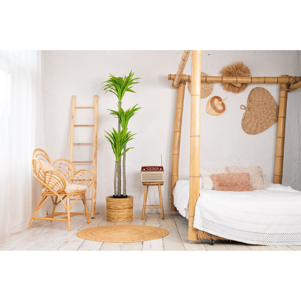 Kunstpflanze – Kunststoffmaterial, Natürliches Design, Robuste Stämme - Yucca | NeverLeafs