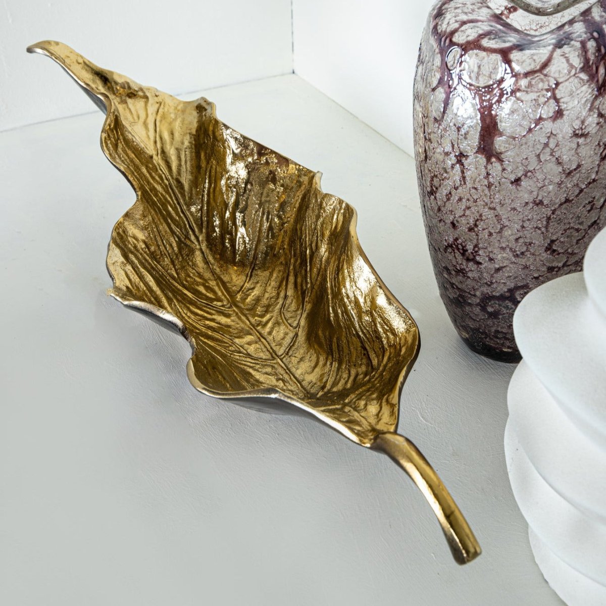 Aluminiumschale - Ycee Brass Flower von PTMD - Esszett Luxury