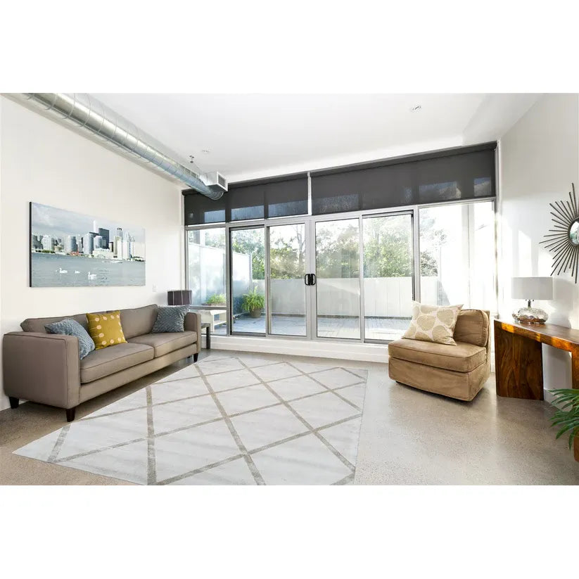 Viscose rug with retro diamond pattern cotton backing & suitable for underfloor heating – Luxury 210 | Kayoom