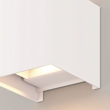 Fassadenbeleuchtung Weißer Metallwürfel LED 6 W 3000 K IP54 – Fulton | Maytoni - Esszett Luxury | Stilvolles Wohnen mit Charakter