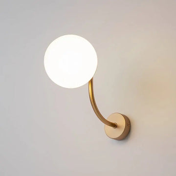 Wall light with brass finish and white opal glass shade – Rendez-vous | Maytoni