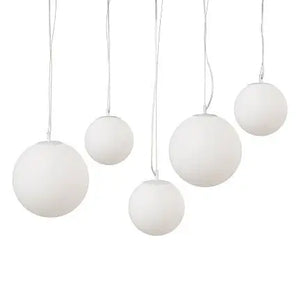Pendant Lamp Matte White Metal Matte White Glass Cluster Design – Basic Form | Maytoni