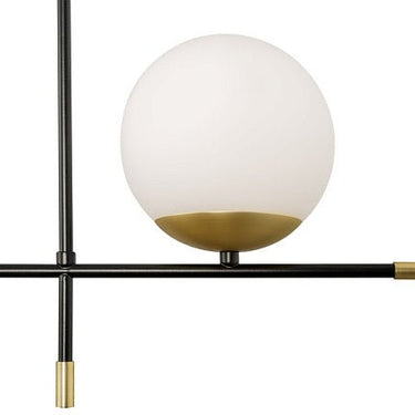 Pendelleuchte mit Opalglas - Kugel und Mattgold - Finish im klassischen Design – Nostalgia | Maytoni - Esszett Luxury | Stilvolles Wohnen mit Charakter