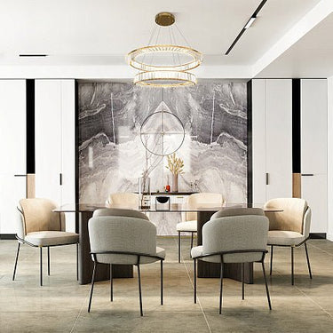 Pendelleuchte mit goldfarbener Metallbasis und asymmetrischer Kristalldekoration im luxuriösen Design – Krone | Maytoni - Esszett Luxury | Stilvolles Wohnen mit Charakter
