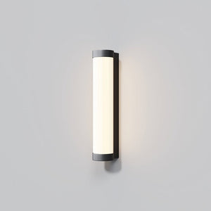 Wandleuchte aus schwarzem Aluminium mit schlankem LED - Design – Rounge | Maytoni - Esszett Luxury | Stilvolles Wohnen mit Charakter