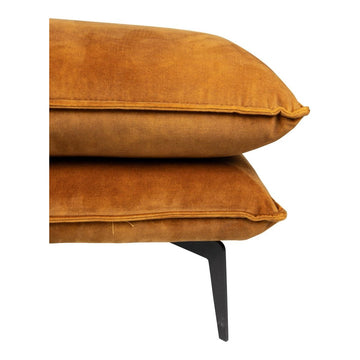Flow Sofa Adroa 132 Gold Hocker von PTMD - Esszett Luxury | Stilvolles Wohnen mit Charakter