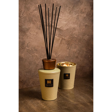 Duftkerze mit Lederdetail & handveredeltem Finish (1,4 kg) L – Black Forest | PTMD