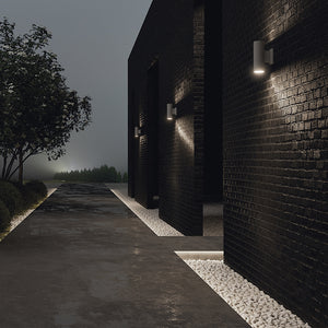 Outdoor Wall Lamp with Adjustable Grey Aluminum Design – Bowery | Maytoni