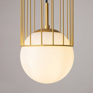 Pendelleuchte mit goldfarbener Metallbasis und weißem Glasdiffusor im modernen Design – Telford | Maytoni - Esszett Luxury | Stilvolles Wohnen mit Charakter