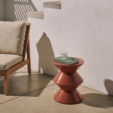 Beistelltisch – Kunststoff Material, Organisches Design, Rote Farbe - Lotus | Kick Collection