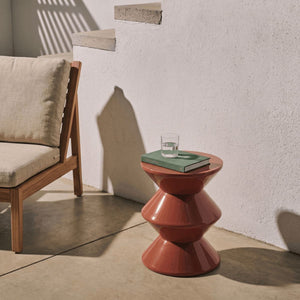 Beistelltisch – Kunststoff Material, Organisches Design, Rote Farbe - Lotus | Kick Collection