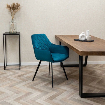 Esszimmerstuhl – Velvet Stoff, Schwarzes Metallgestell, Blaue Farbe - Karl  | Kick Collection