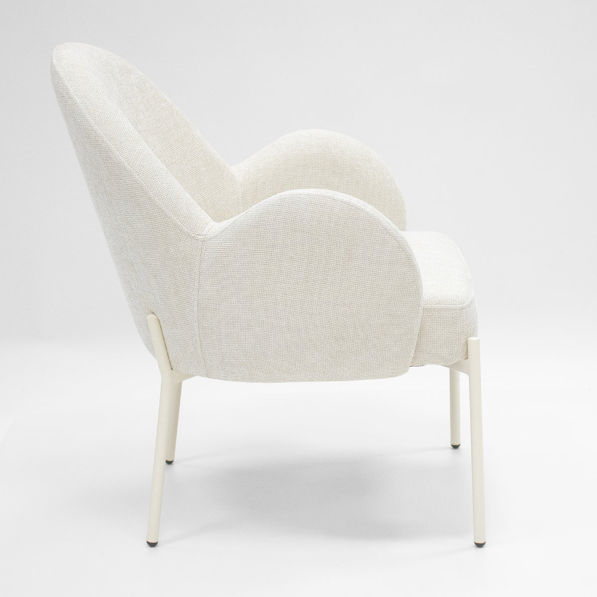 Sessel Strukturstoffbezug & Sandstein - Untergestell – Bronx | Kick Collection - Esszett Luxury | Stilvolles Wohnen mit Charakter