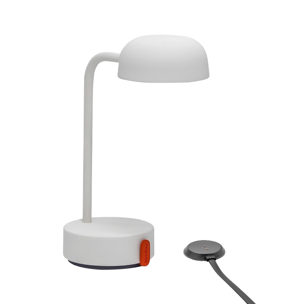 LED-Tischleuchte in Cloudy White mit dimmbarer Beleuchtung, kabellosem Design und wiederaufladbarem Akku – Fokus | Kooduu