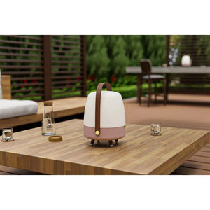 Lautsprecherleuchte aus Polyethylen mit Holzgriff und Messingakzenten - Lite-up Play | Kooduu