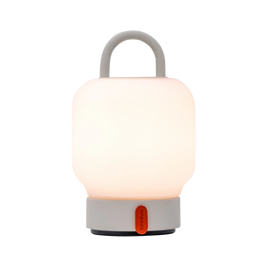 LED-Tischleuchte in Cloudy White mit dimmbarer diffuser Beleuchtung, tragbarem Griff und wiederaufladbarem Akku – Loome | Kooduu