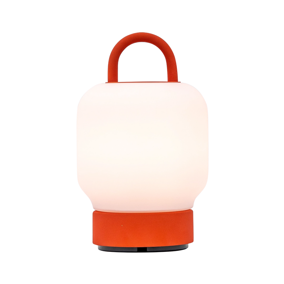LED-Tischleuchte in Orange mit dimmbarer diffuser Beleuchtung, tragbarem Griff und wiederaufladbarem Akku – Loome | Kooduu