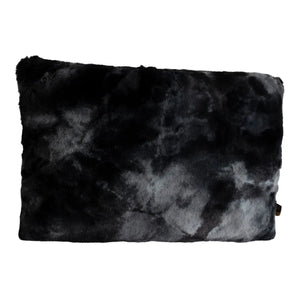 Faux fur cushion with soft feel, dense fur structure and rectangular design M - Linde | PTMD