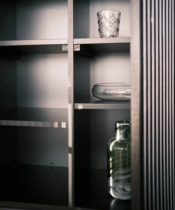 Schrank – Holzlamellen, sanftes Schließen, variable Böden - Louvre | Njordec
