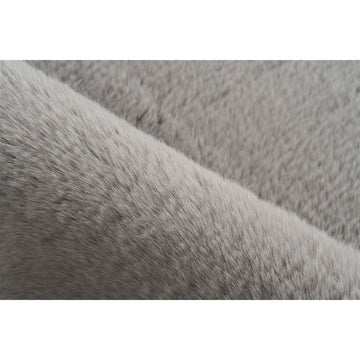 Durable Polyester Rug with Non-Slip TPR Backing, Easy-Care – Rabbit 325 | Kayoom