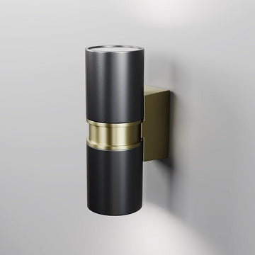 Wandleuchte mit schwarz - und messingfarbenem Aluminiumgehäuse und versiegeltem Sicherheitsglas – Bowery | Maytoni - Esszett Luxury | Stilvolles Wohnen mit Charakter