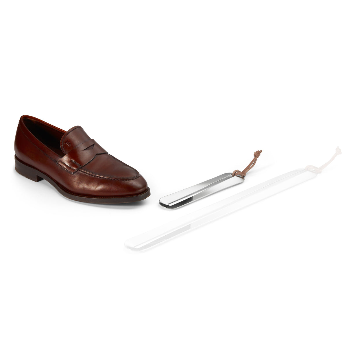 Schuhanzieher aus hochglanzpoliertem Edelstahl, Ergonomische Form, Elegante Lederschlaufe – Phil | Philippi