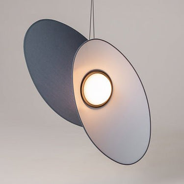 Pendelleuchte mit Ovalem Stoffschirm Schwarzem Aluminiumrahmen & Integrierter LED – Evolution | Maytoni - Esszett Luxury | Stilvolles Wohnen mit Charakter