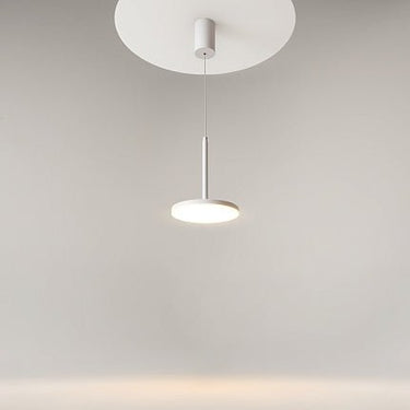 Pendelleuchte Weißes Aluminiumgehäuse mit mattweißem Acryl - Diffusor, integrierter LED und modernem Design – Arc | Maytoni - Esszett Luxury | Stilvolles Wohnen mit Charakter