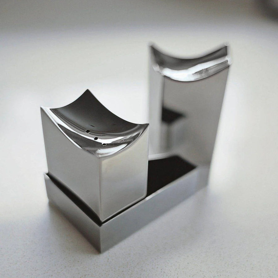 Salz- & Pfefferstreuer Edelstahl, Skulpturales Design, mit Tablett – Elbphilharmonie | Philippi