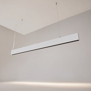 Pendelleuchte Weißes Aluminiumgehäuse mit mattiertem Polycarbonat - Diffusor, integrierter LED und modernem Design – Arc | Maytoni - Esszett Luxury | Stilvolles Wohnen mit Charakter