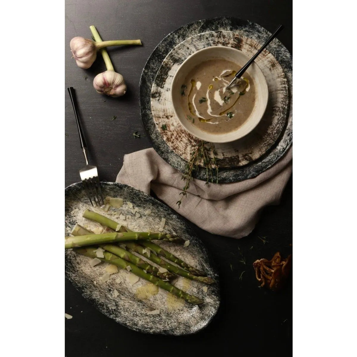 Porcelain plate, round design, dishwasher-safe L – Kaylaa | PTMD