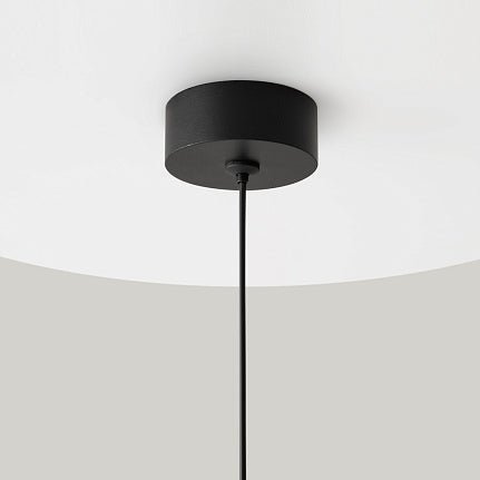 Pendelleuchte Schwarzes Aluminiumgehäuse mit GX53 - Fassung, modernem Design und energiesparender Beleuchtung – Arc | Maytoni - Esszett Luxury | Stilvolles Wohnen mit Charakter