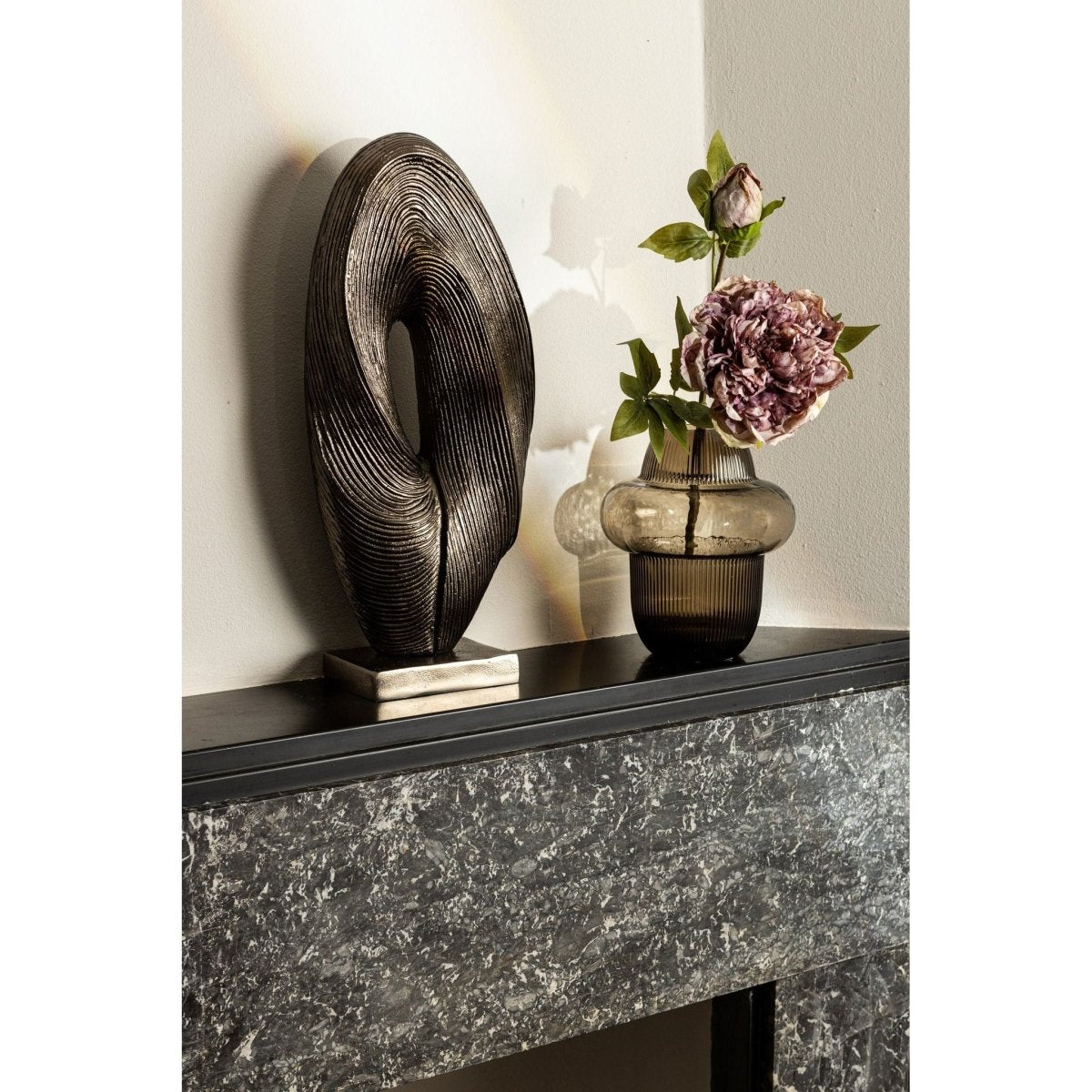 Statue - Neona Black von PTMD - Esszett Luxury | Stilvolles Wohnen mit Charakter