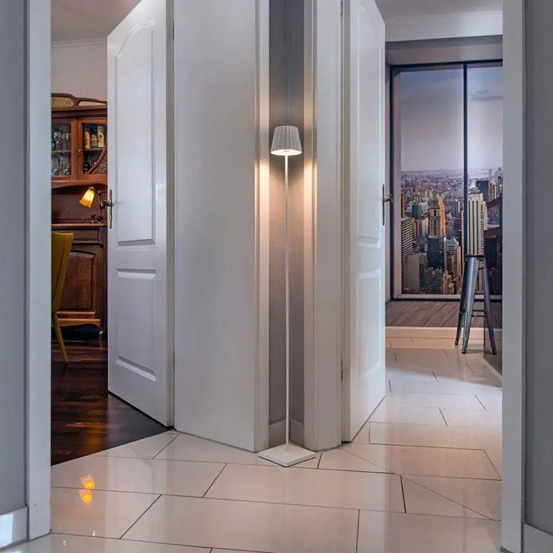 Stehleuchte Aluminiumgehäuse mobile Akku-Funktion integrierte LED-Technik – TROLL 2.0 | Sompex