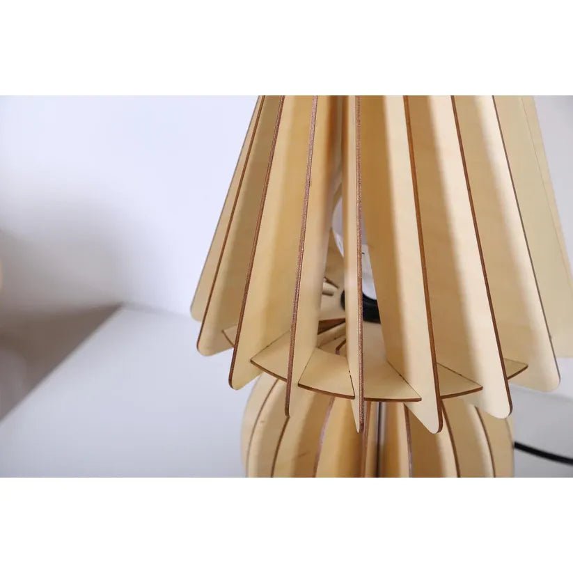 Leuchten Massivholz Metallakzente Naturfinish – Gino Holz | Kayoom - Esszett Luxury | Stilvolles Wohnen mit Charakter