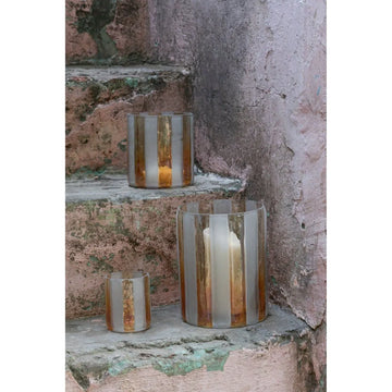 Glass tealight holder with a modern design, high-quality finish, and atmospheric lighting – Mathea | PTMD