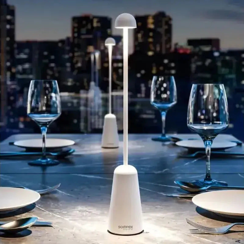 Tischleuchte mit schlankem Aluminiumdesign stufenloser Dimmfunktion & einstellbaren Lichtfarben – MINIMAX | Sompex